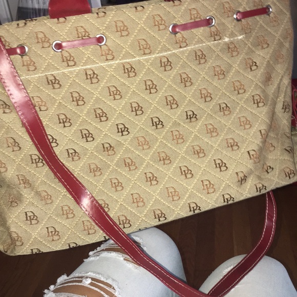 Nice purse - Picture 3 of 5